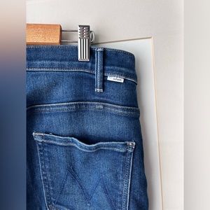 MOTHER Jeans Hustler Ankle Fray